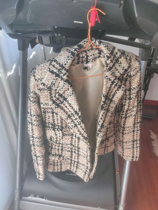 Casaco vermelho como novo,,Capa ver novo em baleado fato como novo