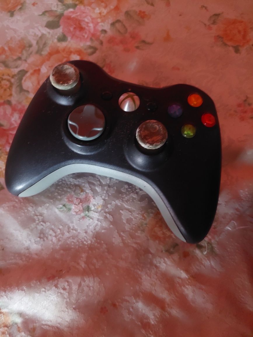 Xbox 360 com 2 comandos