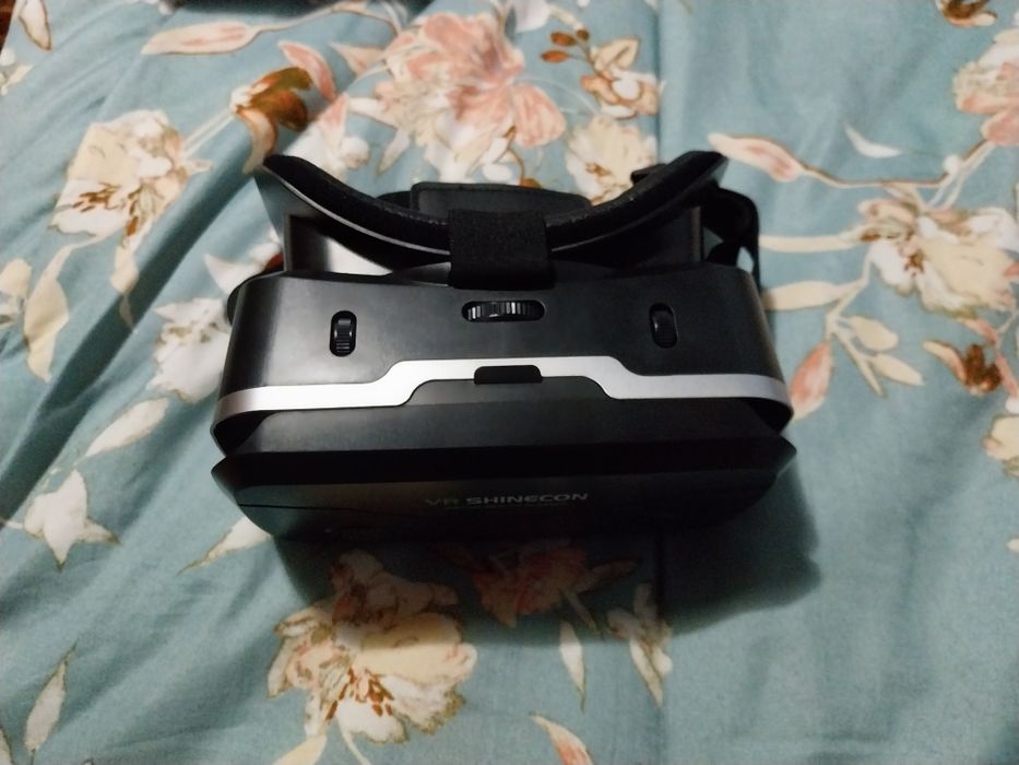 Vendo oculos virtuais novos usados  1 vez