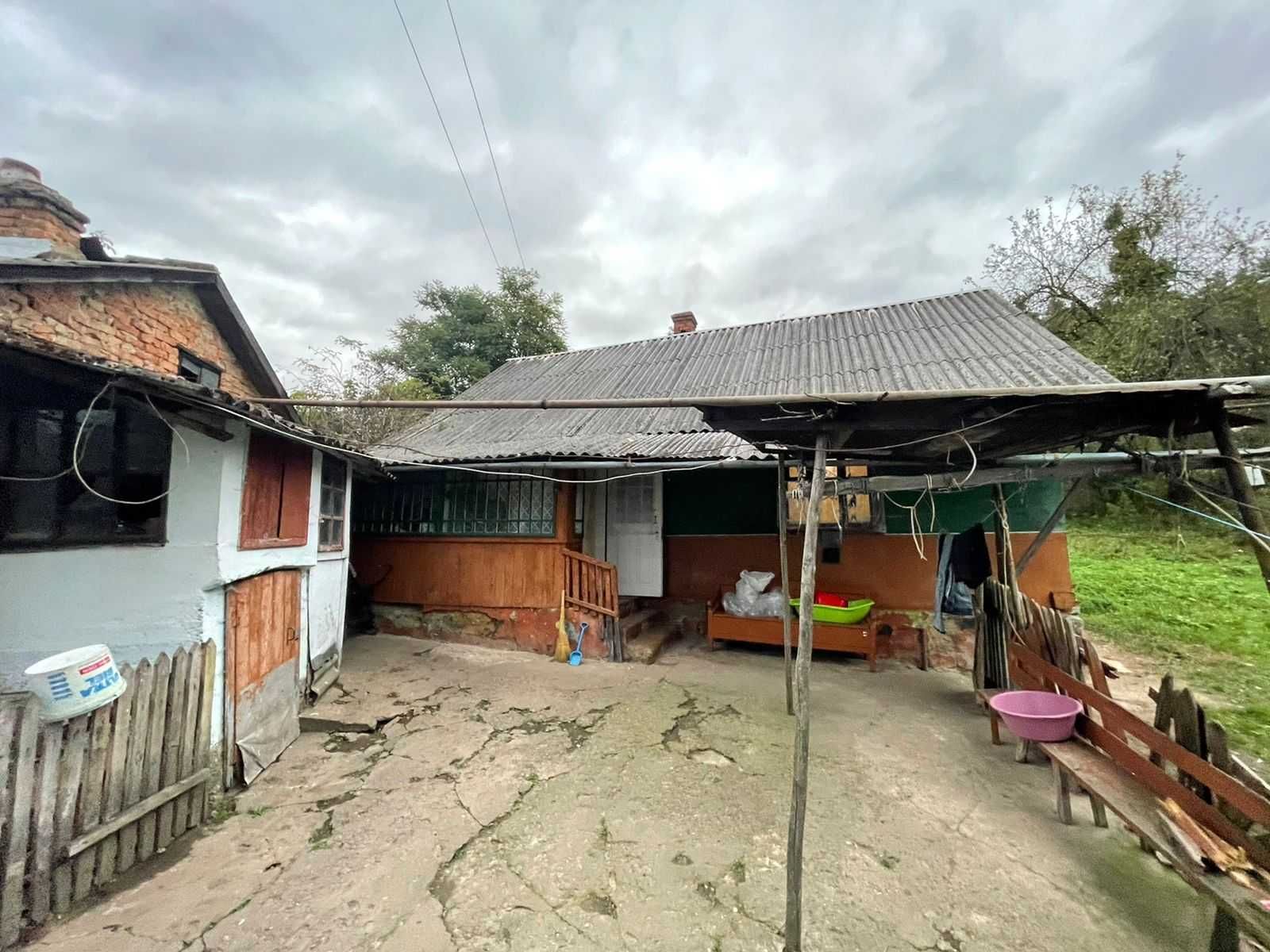Продається будинок у селі Хідновичах за 12 км до кордону