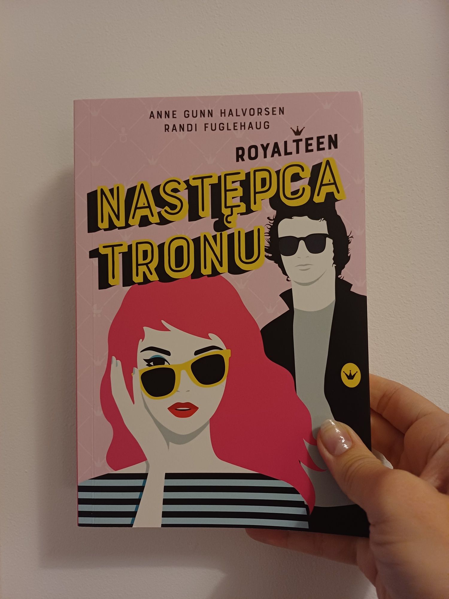 Sprzedam książkę "Następca tronu"