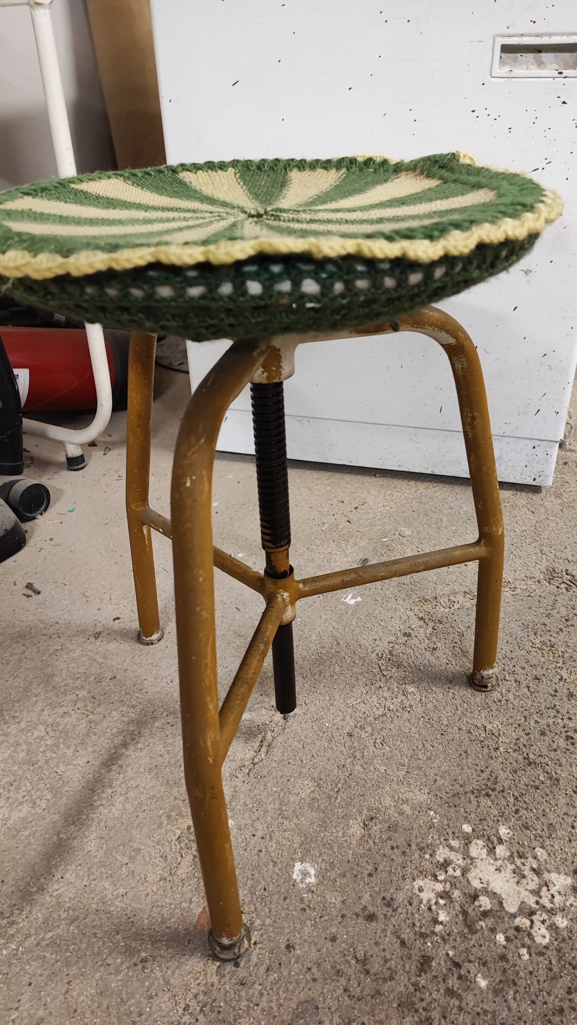 Taboret obrotowy - metalowy