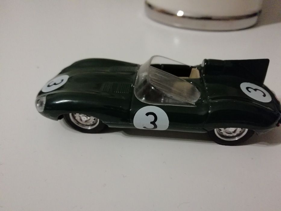 Jaguar D-type-Edição LimitadaLeMans 1956 Mike Hawthorn - 1/43