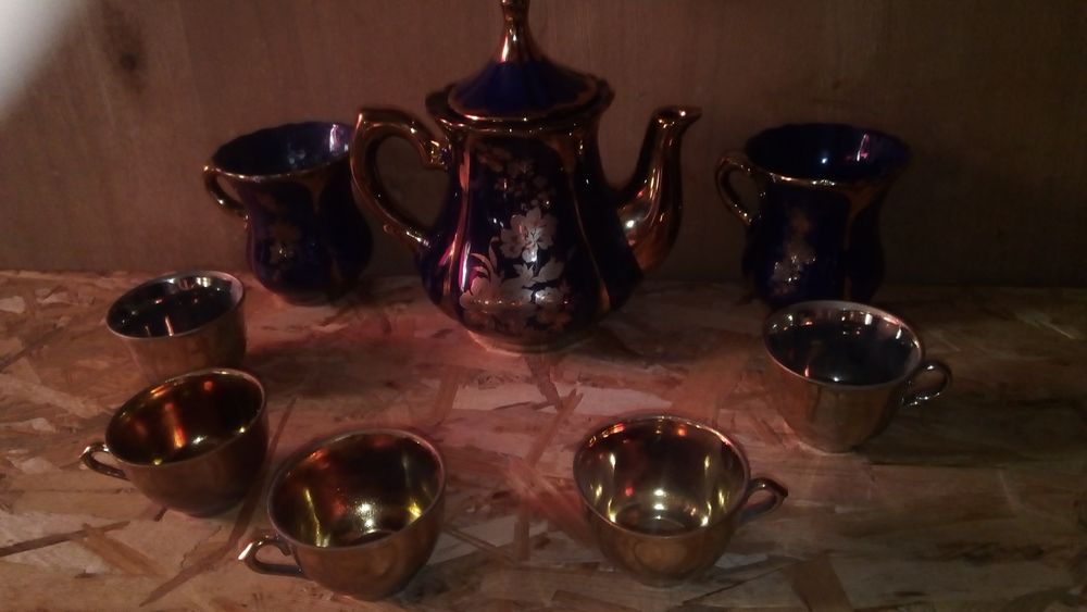 Сервіз                          .