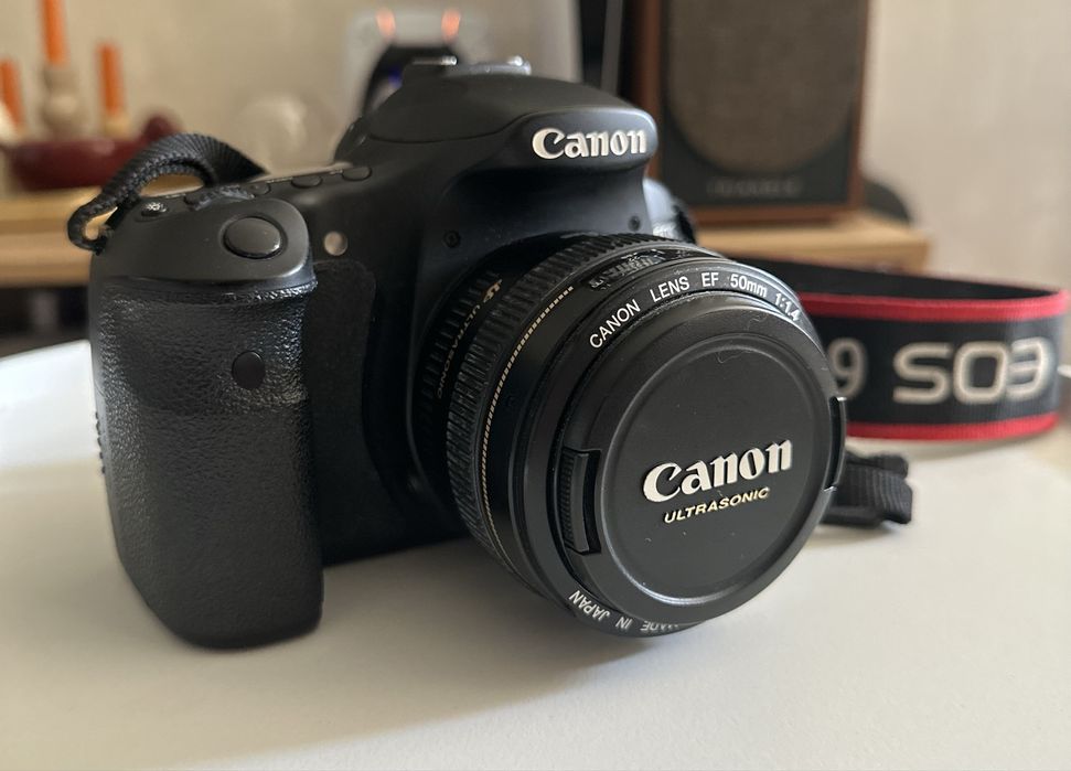 Canon 60D (без обʼєктива)