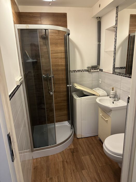 Przytulna kawalerka z balkonem