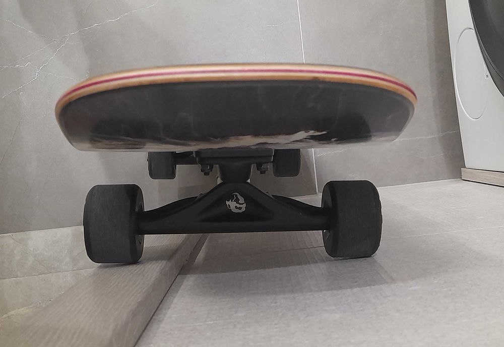 Deskorolka Cruiser Landyachtz Tugboat 30"