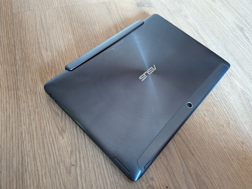 Tablet Asus TF701T (HDMI, root, odblokowany)