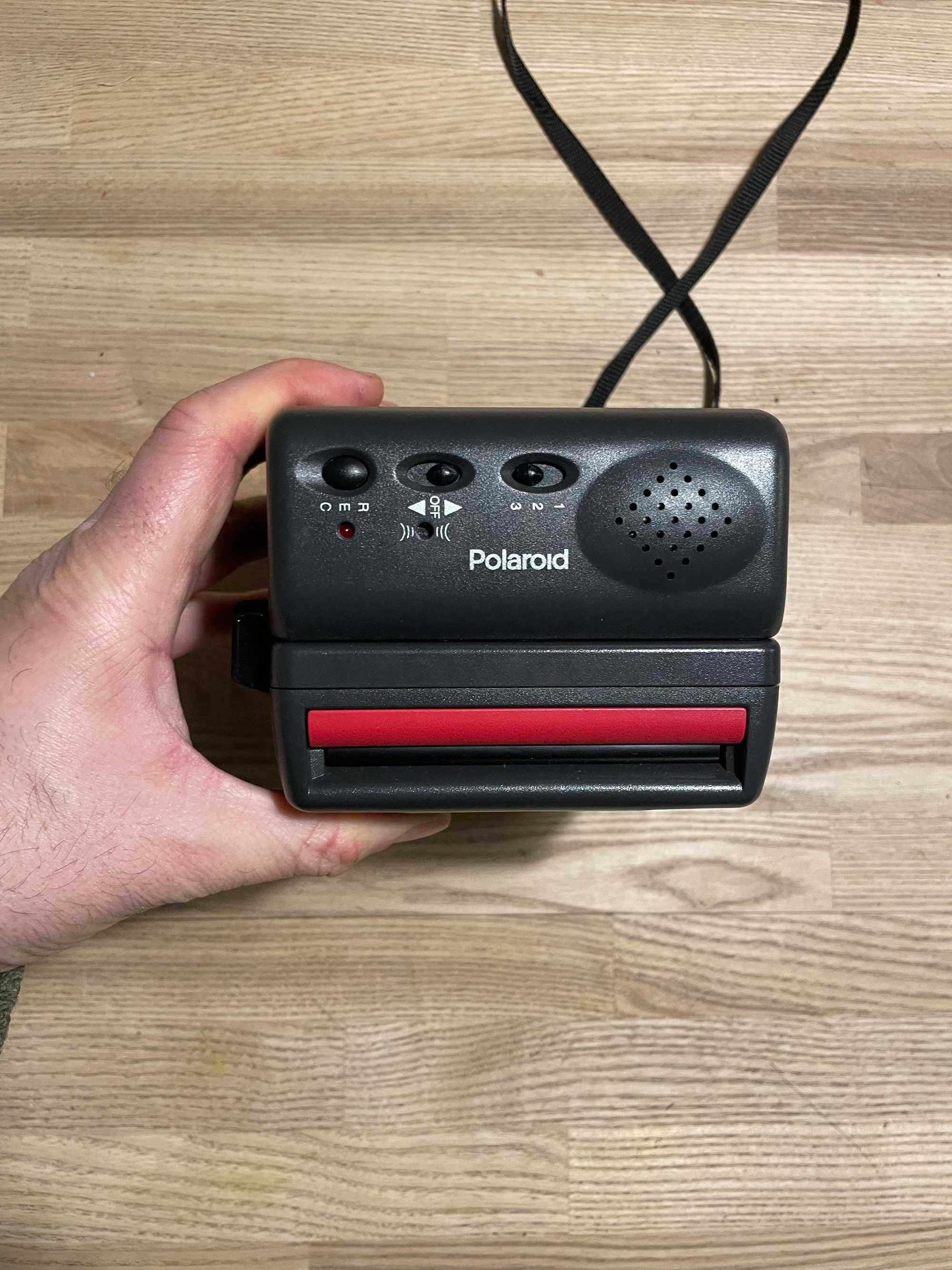 aparat Polaroid 636 Talking Camera - kultowy model z lat 90