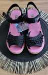 Nowe sandalki Skechers dla dziecka roz 35
