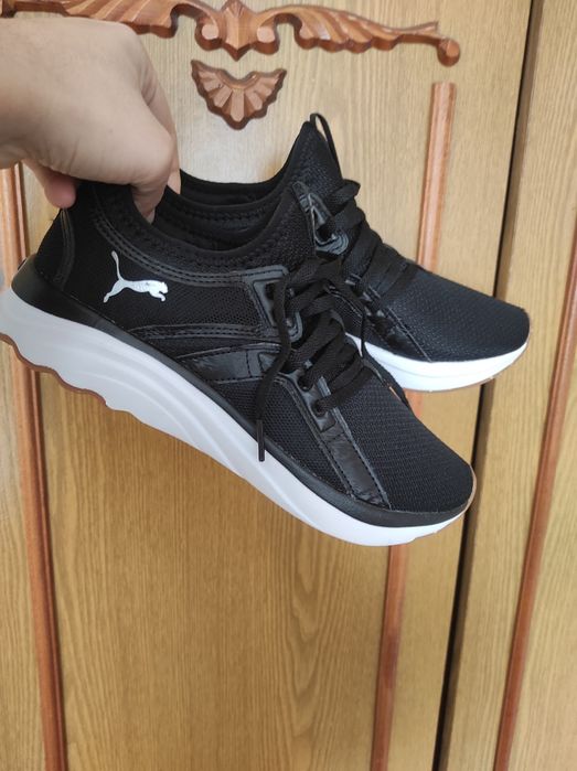 Нові кросівки Puma