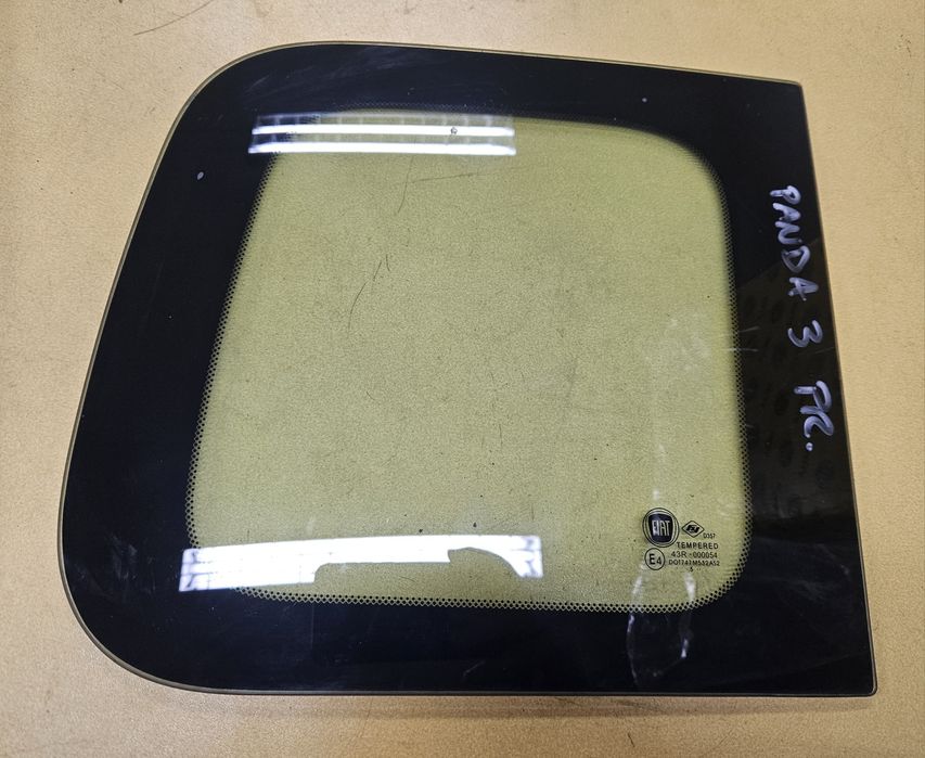 Fiat Panda III 3 tylna szyba karoseryjna szybka prawa