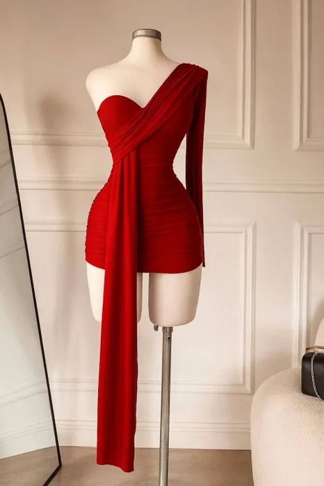 Жіноча сукня, що має бути у кожної