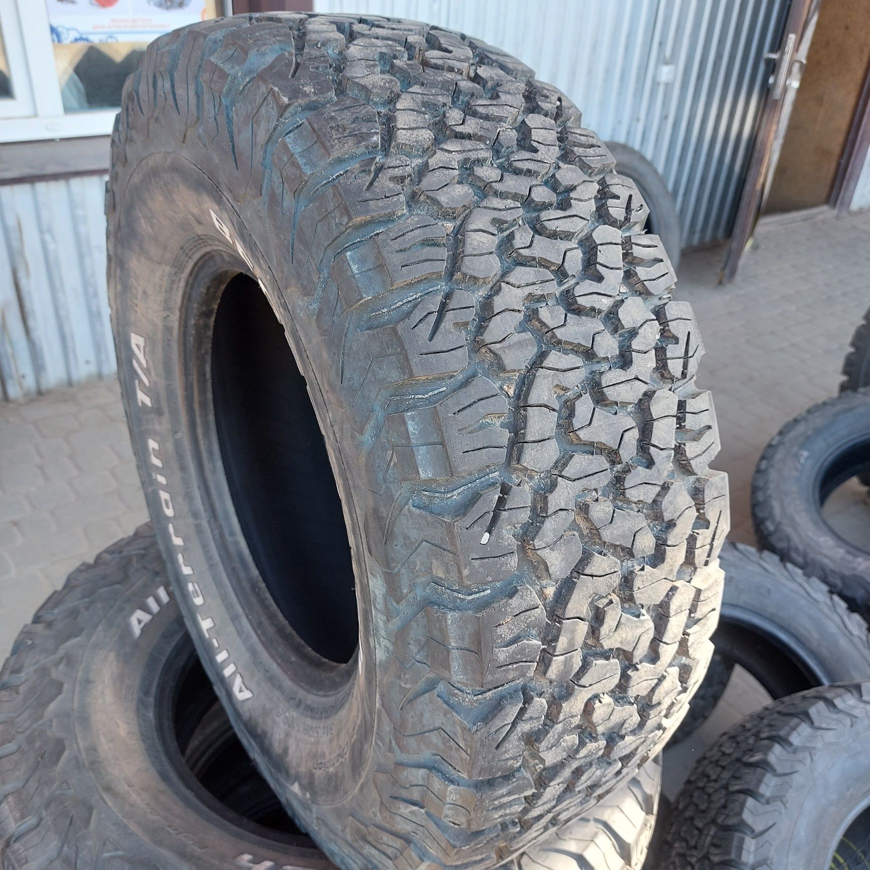 Колеса 31 10.5 15 BFgoodrich 265 75 шини А/Т болотні 70 резина грязева