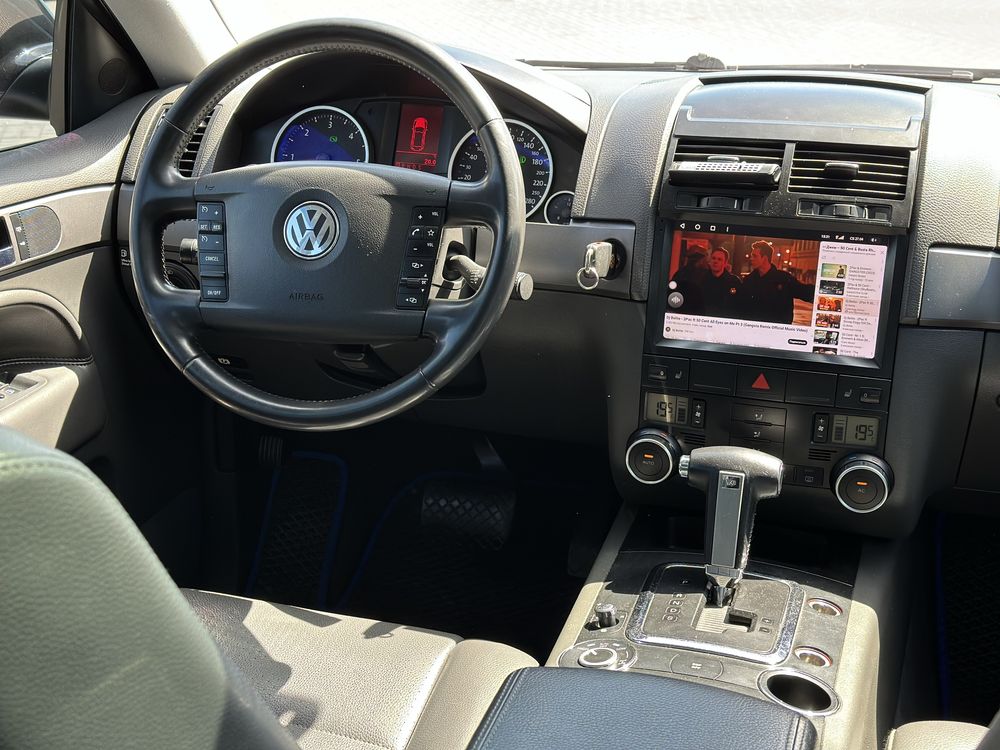 Продам Volkswagen Touareg 2010 TDi 3.0