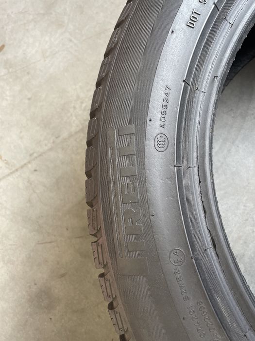 2x Opony Używane 225/55 R18 Pirelli Zimowe, 6mm
