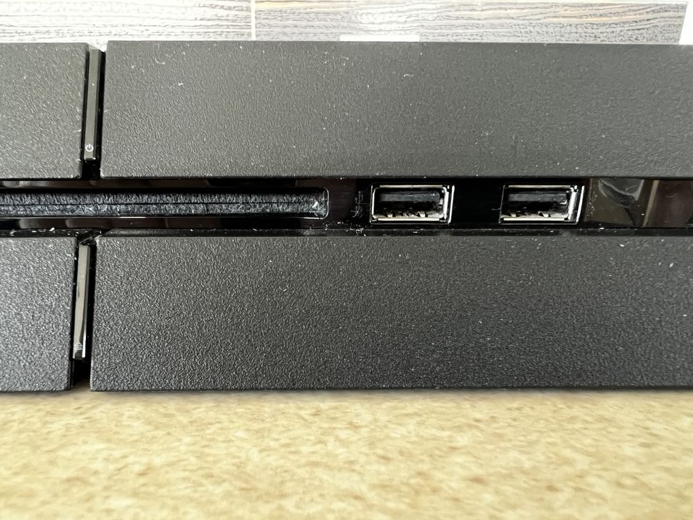 Konsola Sony PlayStation 4 1TB czarny Pady x2 + 5 gier