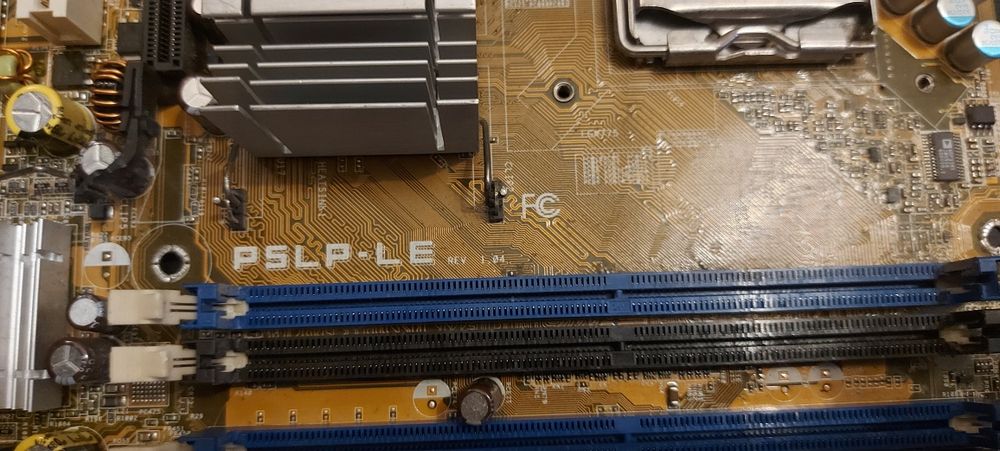 Motherboard ASUS - P5LP-LE