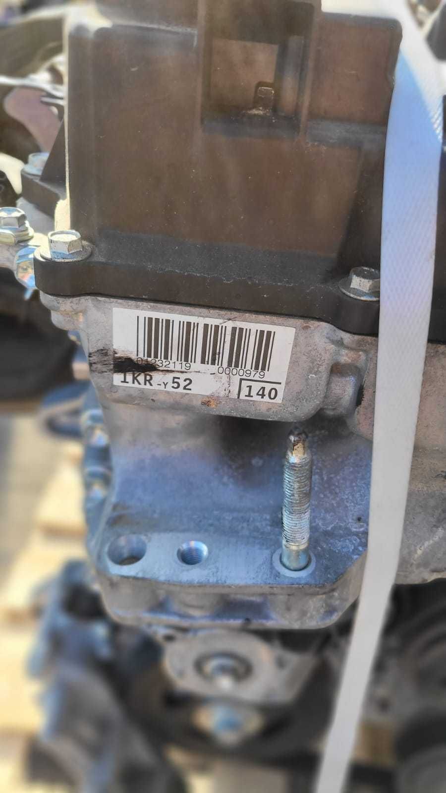SILNIK KOMPLETNY TOYOTA peugeot citroen  1.0 VVT-I  1KR-y52   1Kr-b52