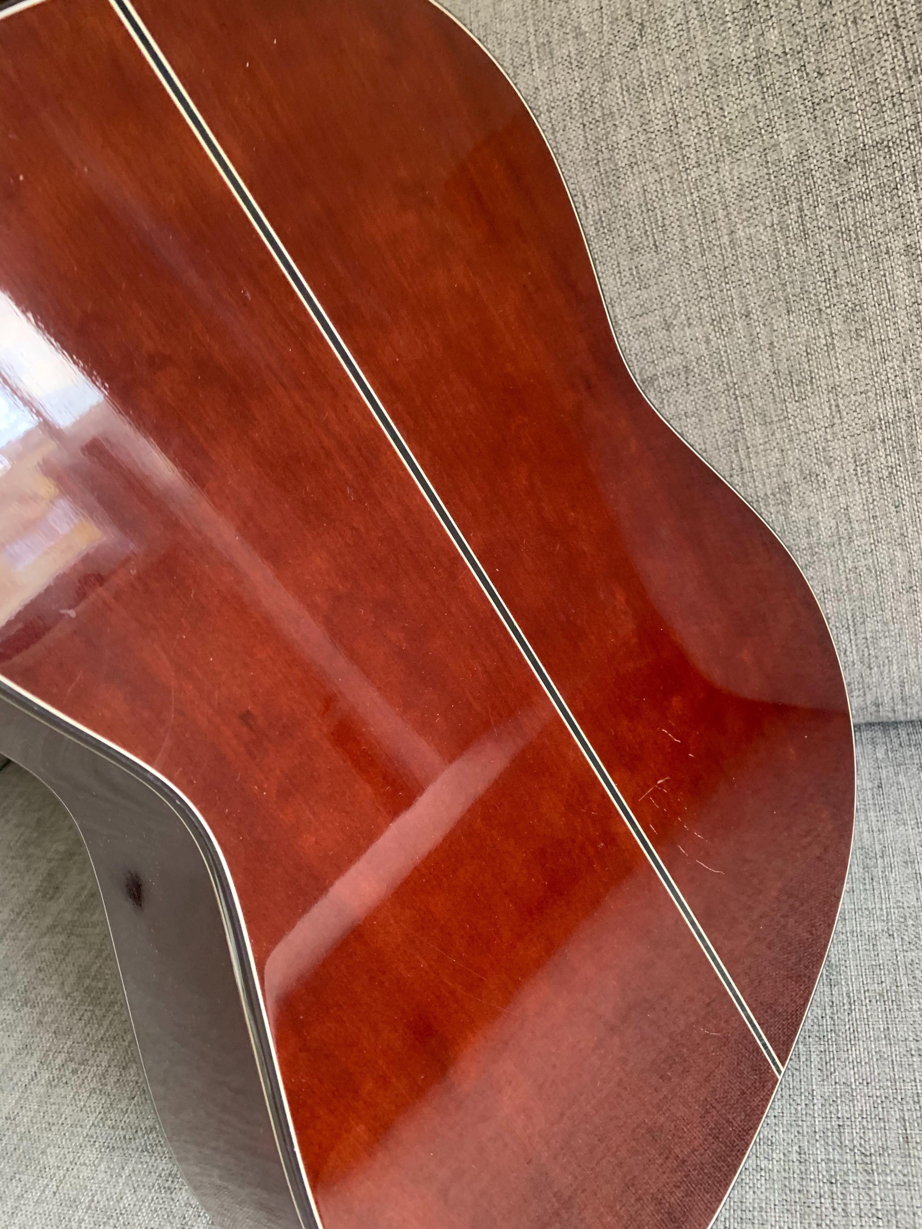 Gitara wyprodukowana w Meksyku
