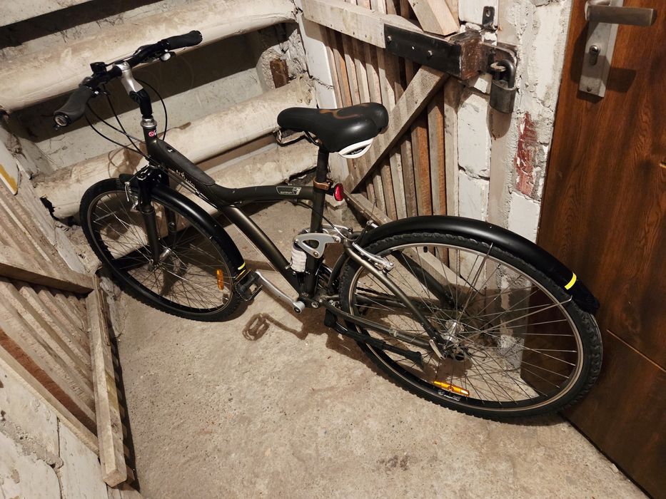 Rower Btwin 7,  koła 28cali.