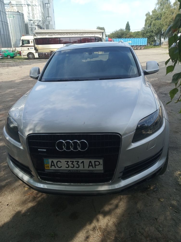 Audi Q7 2008 3.6 бензин