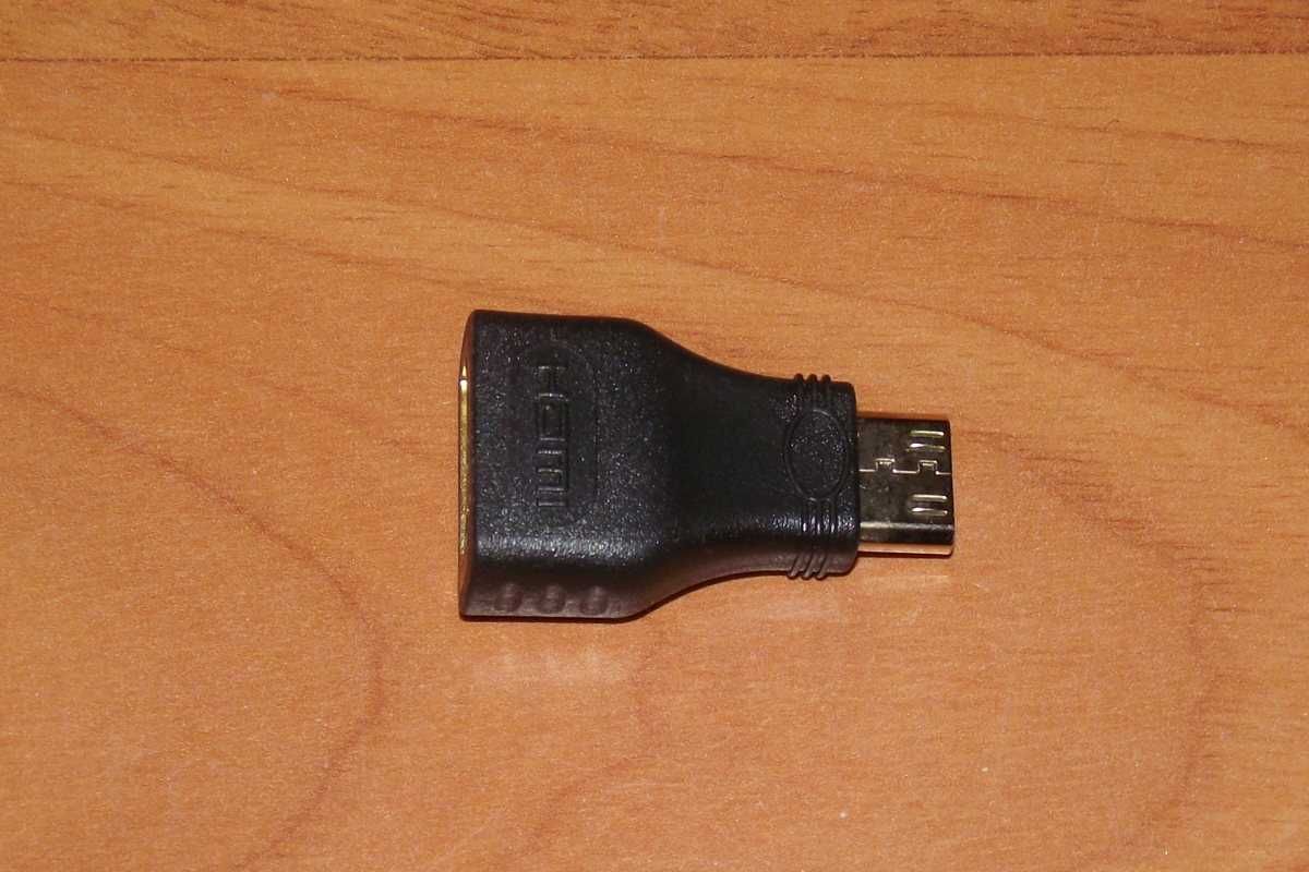 Adapter / przejściówka mini HDMI (M) -> HDMI (F)