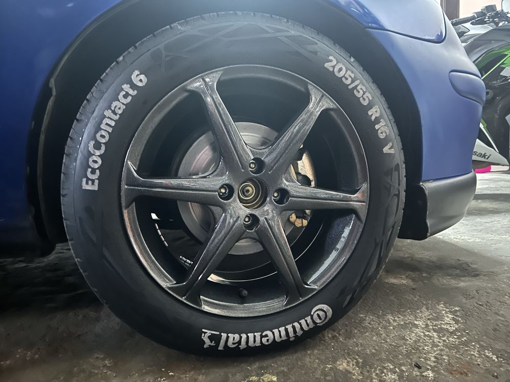 Pneus Continental EcoContact6 (205/55R16)