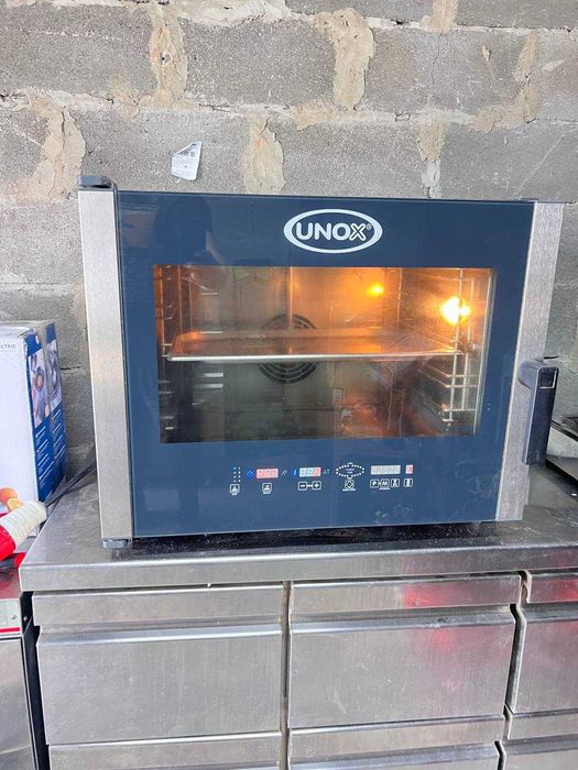 Пароконвектомат бу Unox XVC 304 пароконвекционная печь для ресторана