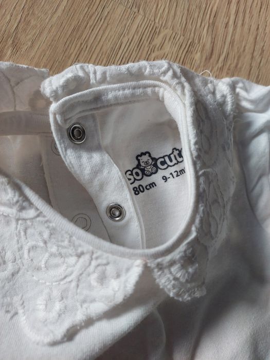 Body z kołnierzykiem