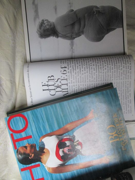 Edição do ano de 1982 da revista Photo, encadernada em dois volumes