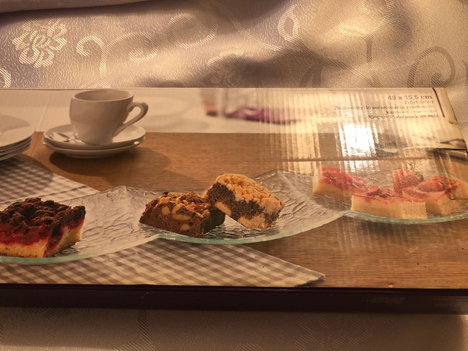 Półmisek na stół, w ciekawej fakturze i wzorze, 49 cm x 15.5 cm .NOWY