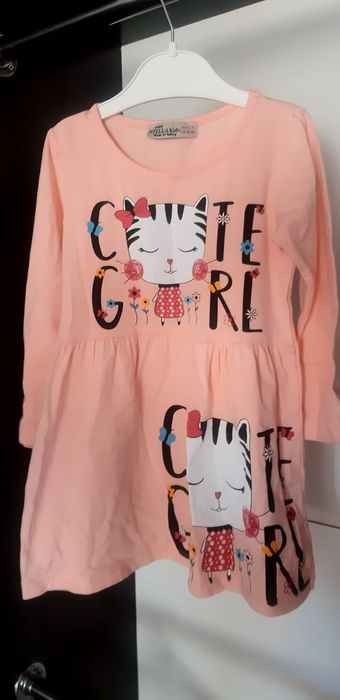 Гарне платтячко на дівчинку 3-4років.