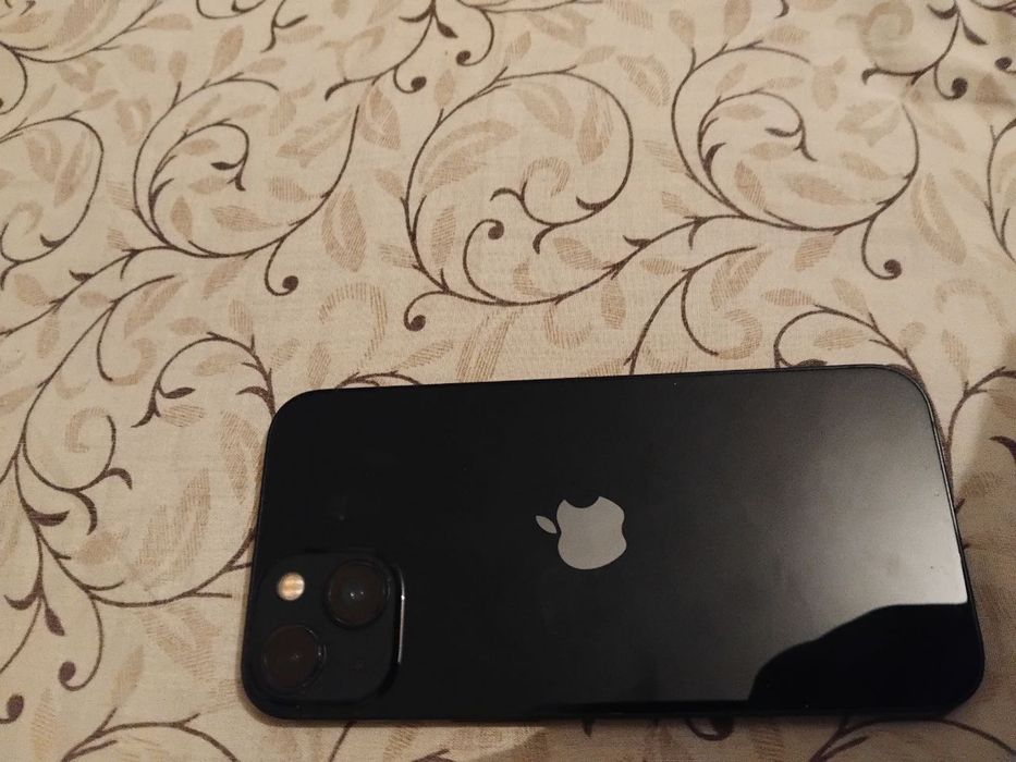 IPhone13 в гарному стані