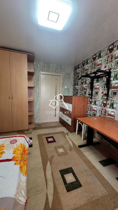 Продаж 4-кімнатної квартири на пл.Артема