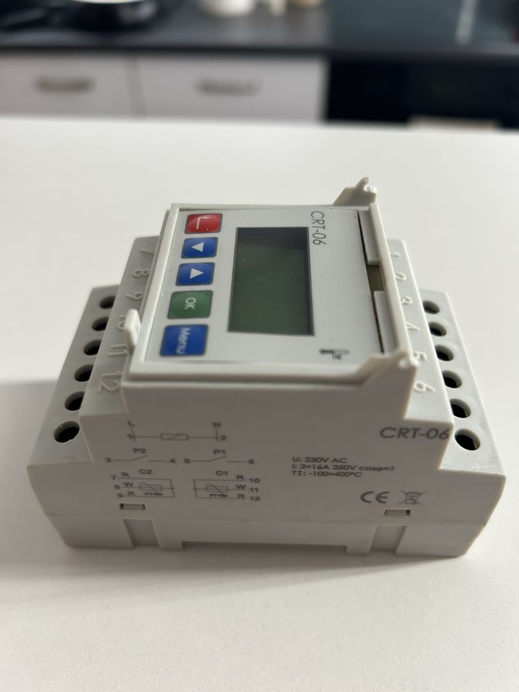 Regulator temperatury CRT-06