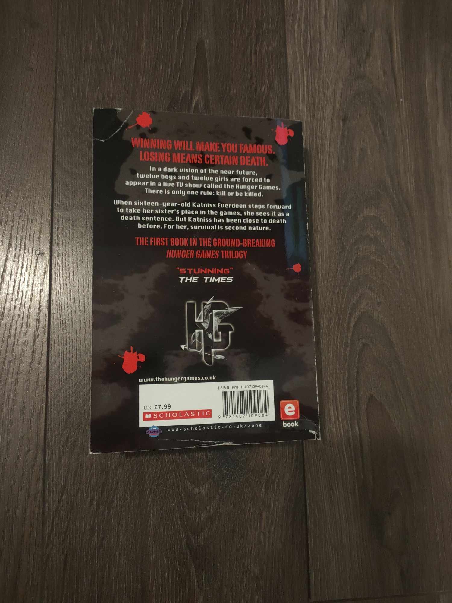 The Hunger Games - Igrzyska Śmierci - Książka po angielsku