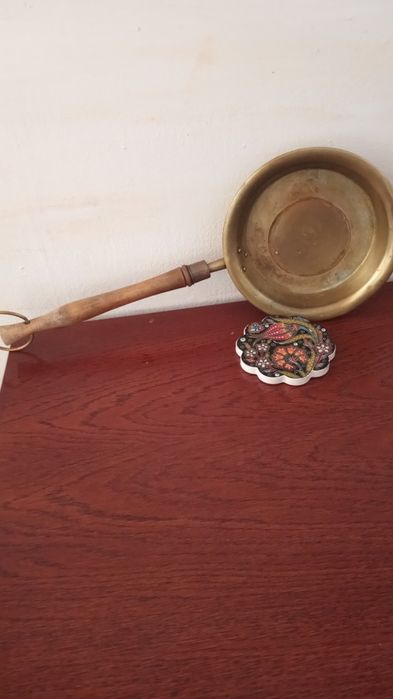 Stara patelnia z mosiądzu