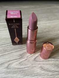 Charlotte Tilbury Hollywood Beauty Icon Kissing 90s Pink