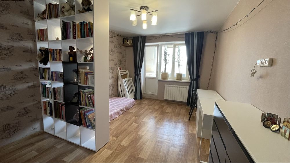 Продам 2к, вул. Кошиця 4, метро Харківська.