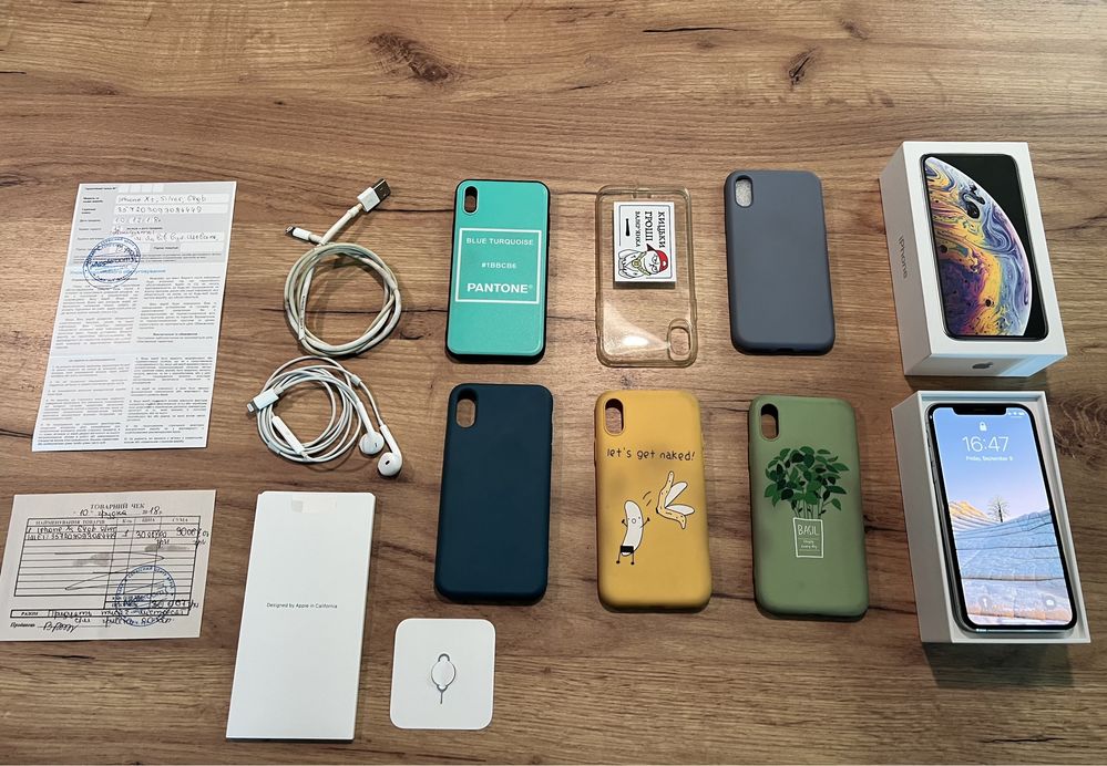 iPhone XS, Silver, 64gb, навушники, зарядка, 6 чохлів, 4 захисних скла