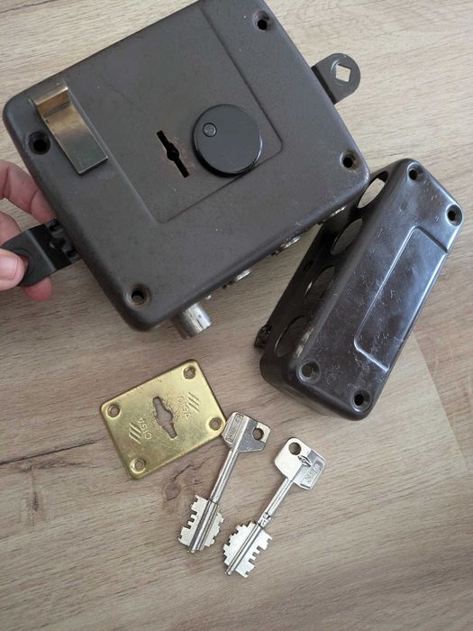 Fechadura CISA direita