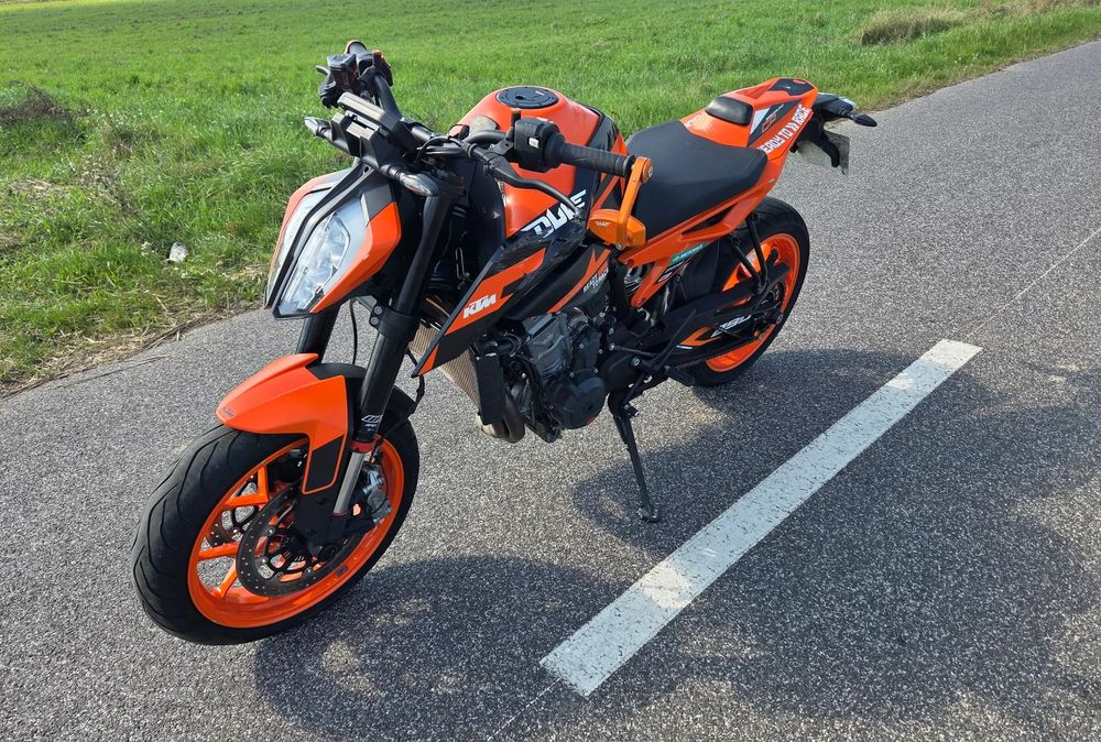 KTM Duke 890 GP