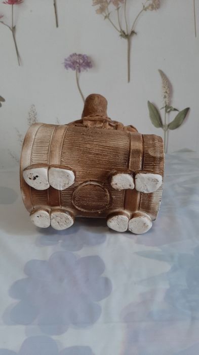 Статуэтка, фигурка с глины, декор козак на бочке пива