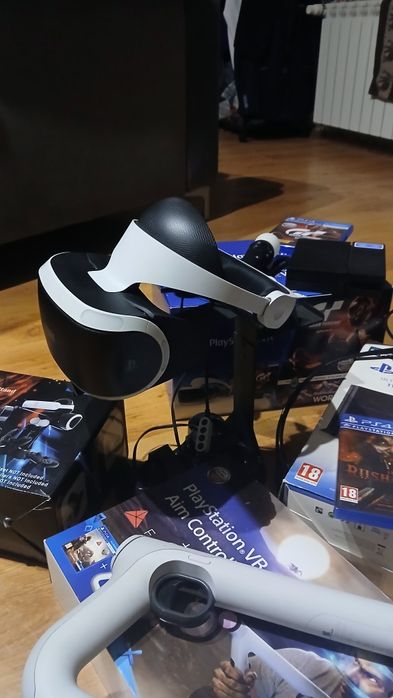 Konsola PS4 dysk 1Tb, zestaw VR gogle, AIM Control