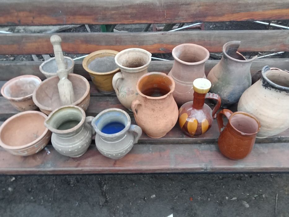 Продаю глиняні горщики