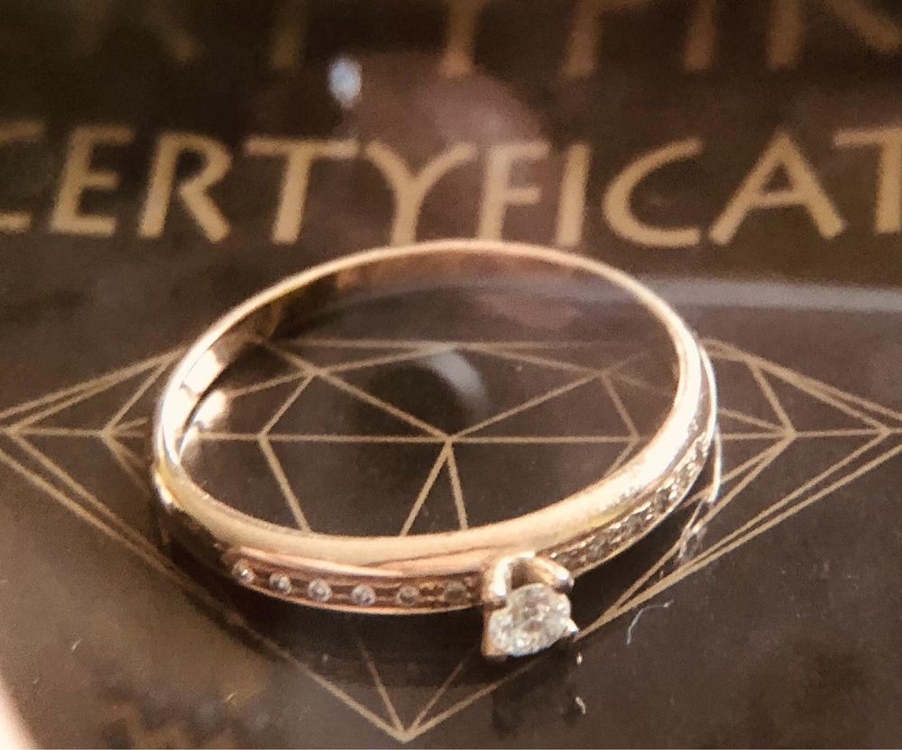 Złoty pierścionek z brylantami 0,13ct ZŁOTO Au 585 BRYLANT CERTYFIKAT