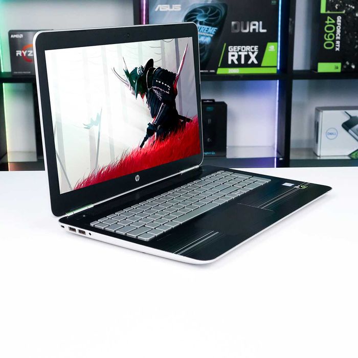 БВ Ігровий ноутбук HP Pavilion 15-bc001ng / Core i7 / 1 TБ/512 ГБ SSD