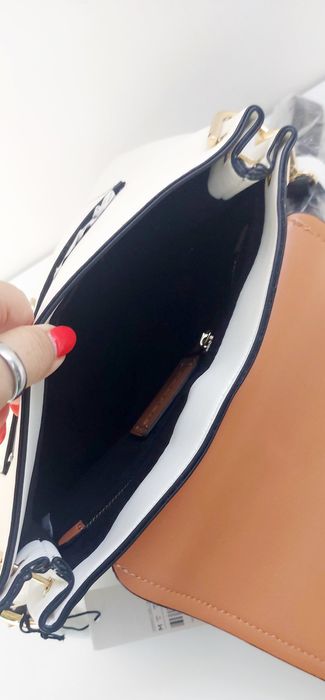 Mala tiracolo pequena