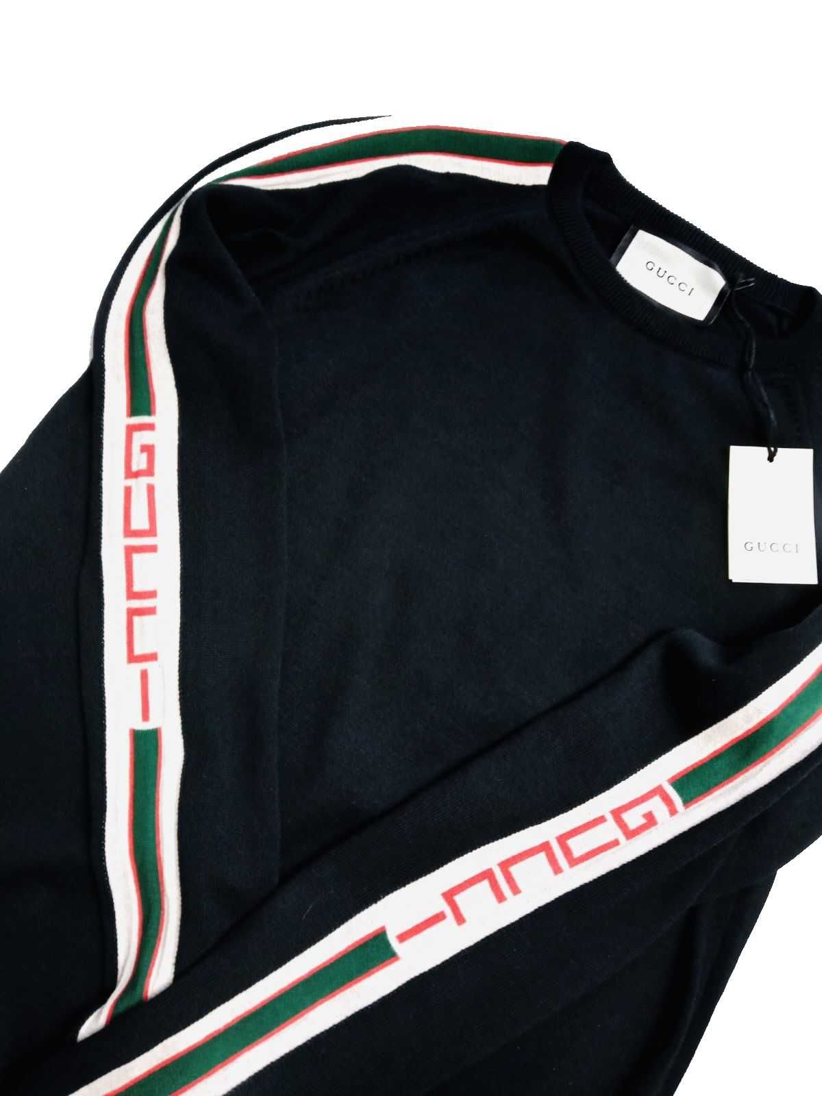 Czarny sweterek Gucci z lampasami M
